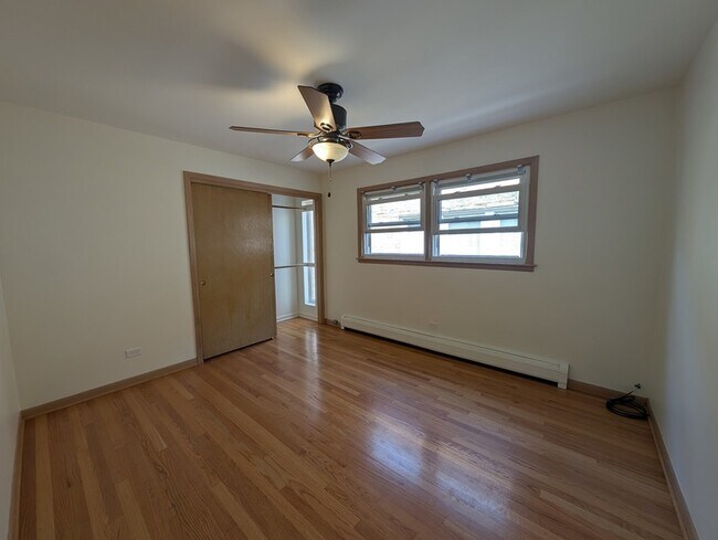 6537 N Natoma Ave Unidad 2