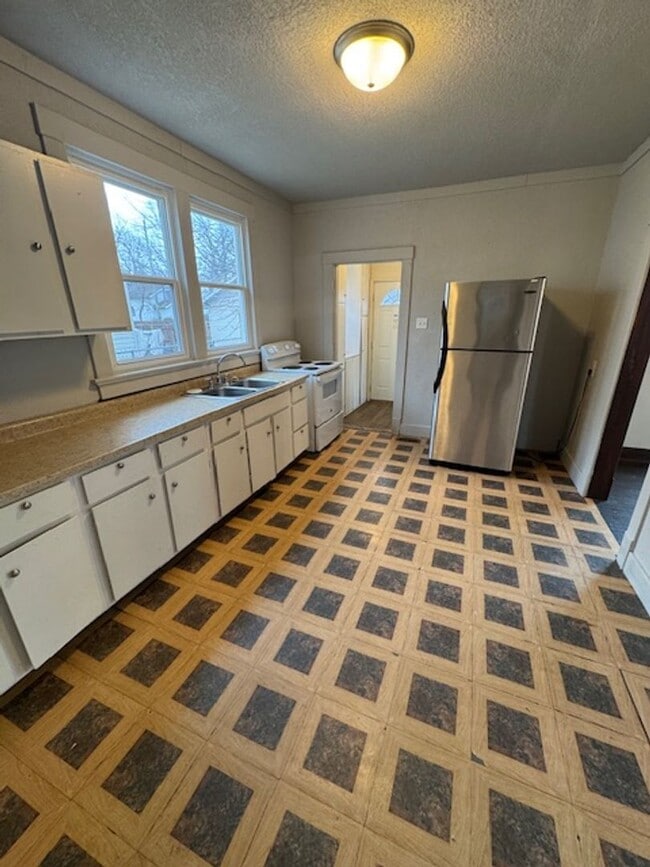 Photo - 2118 Drexel Ave