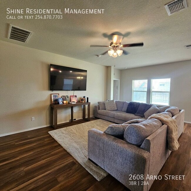 Photo - 2608 Arno St