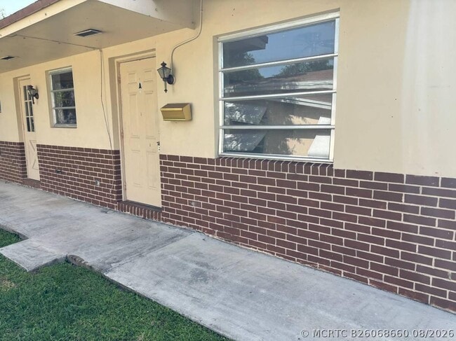 Photo - 2541 Taylor St Unit 1