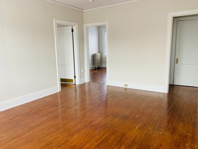 Photo - 1 BR, 3rd floor Apartment in Downtown Greensboro, Water & Heat Included