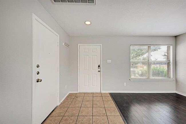 1302 Casa Blanca Cove