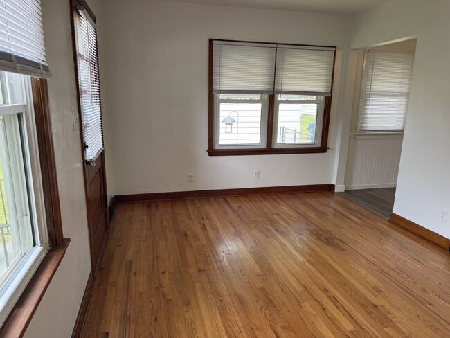 Photo - 1508 W 36th St