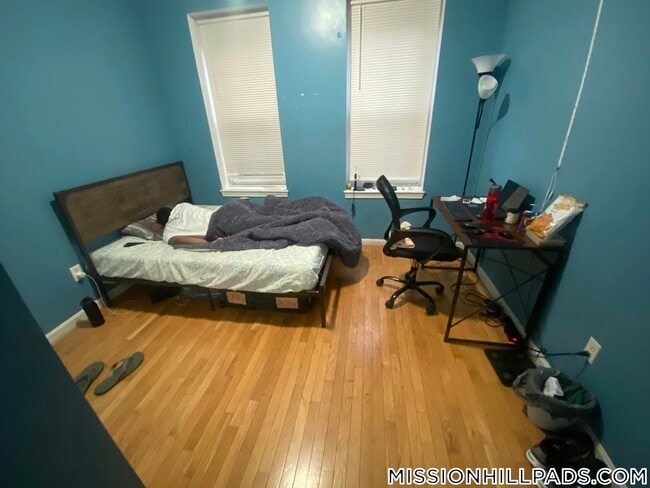 Photo - 1460 Tremont St Unidad 3