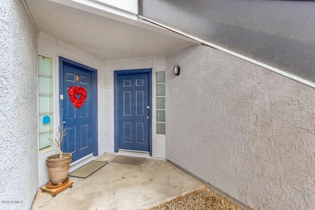 Photo - 4410 N Longview Ave Unit 106