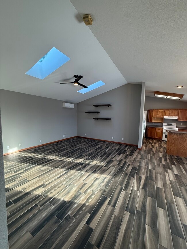 Living room - 1840 Road 124