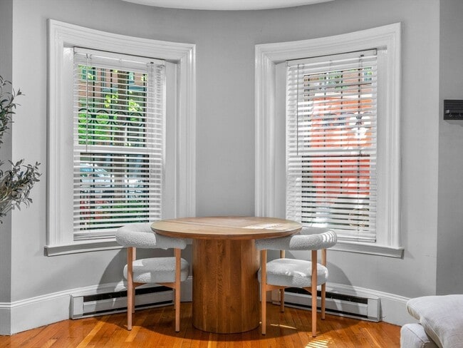 Photo - 19 Greenwich Pk Unit 2