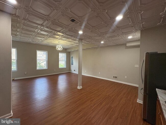 Photo - 222 N Liberty St Unit 3