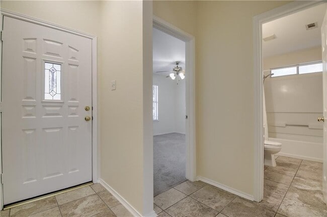 Photo - 113 Spur Cove