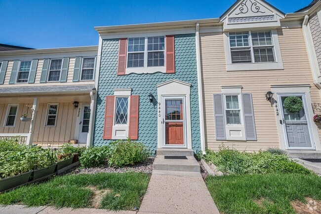 Building Photo - Aug 2025 - 2 Bedroom 1.5 Bathroom Townhome...