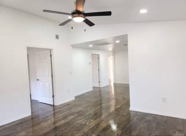 Photo - 213 Wilson Ave