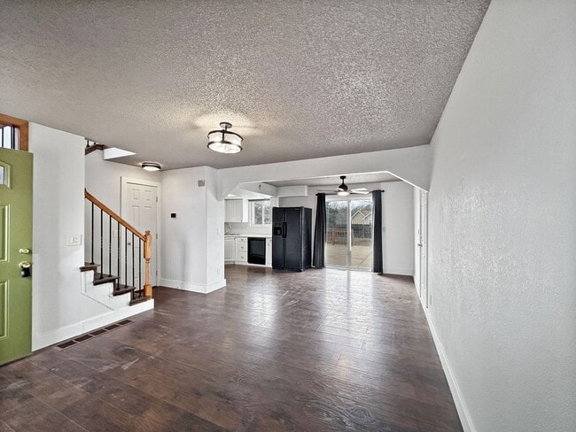 Photo - $0 DEPOSIT OPTION. CHARMING 2 BEDROOM HOME WITH SPACIOUS YARD NEAR QUINCY RESERVOIR!