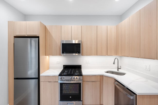 Photo - 1546 W Jonquil Terrace Unit 303