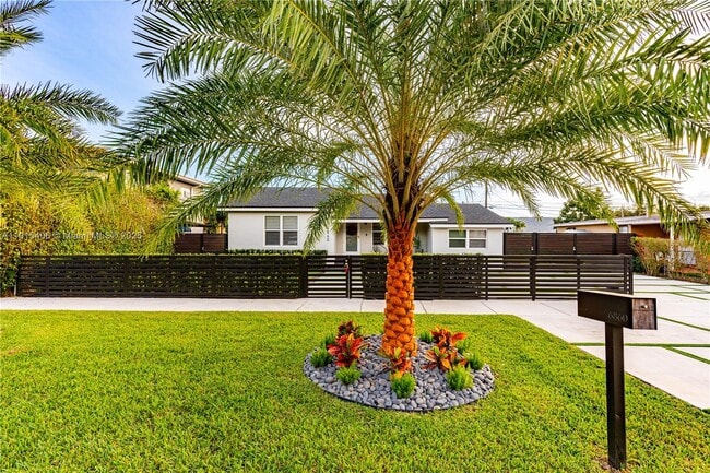 Photo - 6860 SW 37th St