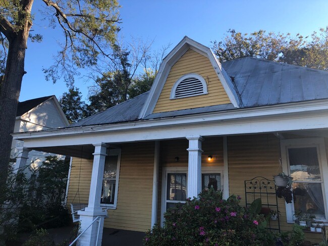 Duplex in Historic Downtown Opelika - Duplex in Historic Downtown Opelika House