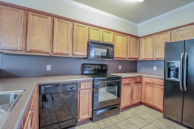 Photo - 2119 Main St