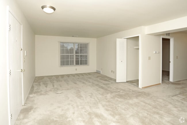 Photo - Chesterfield Manor