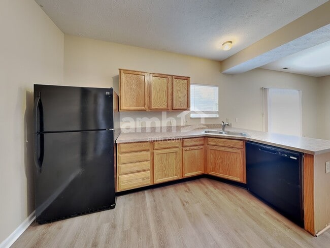 Photo - 8036 Chesterhill Way