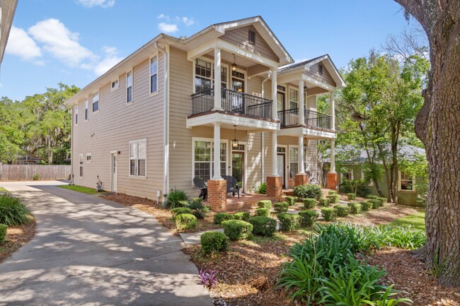 Photo - 1233 N Duval St