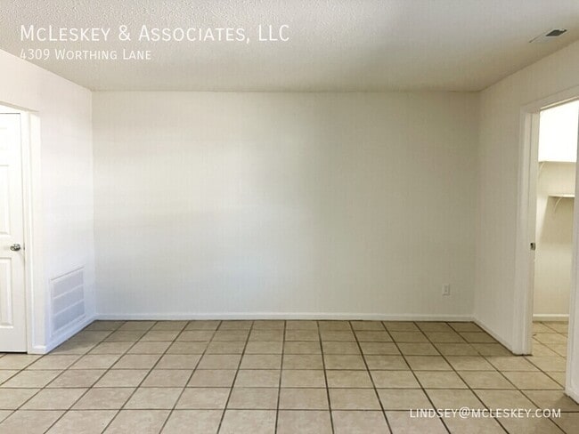 Photo - 4309 Worthing Ln