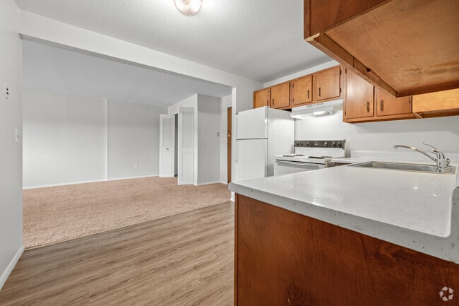 Building Photo - Pembrooke Court Apartments