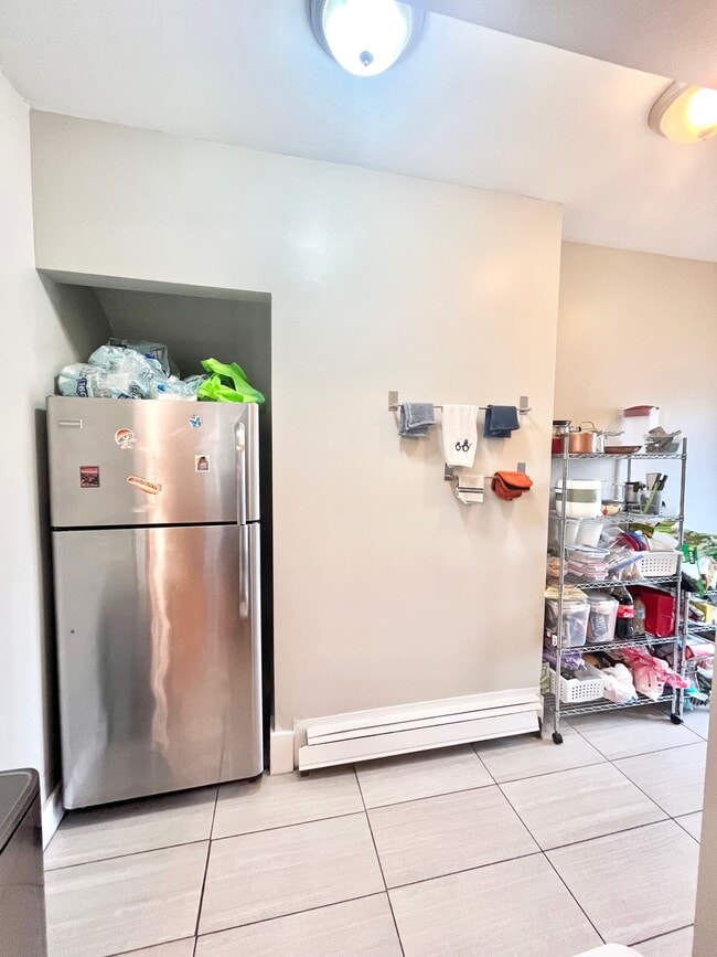 Photo - 180 Hillside St Unit 1