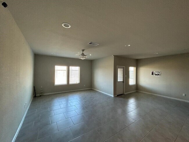 Photo - 3207 Sumac Dr