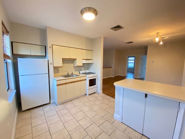 Photo - 276 1st St Unit 3