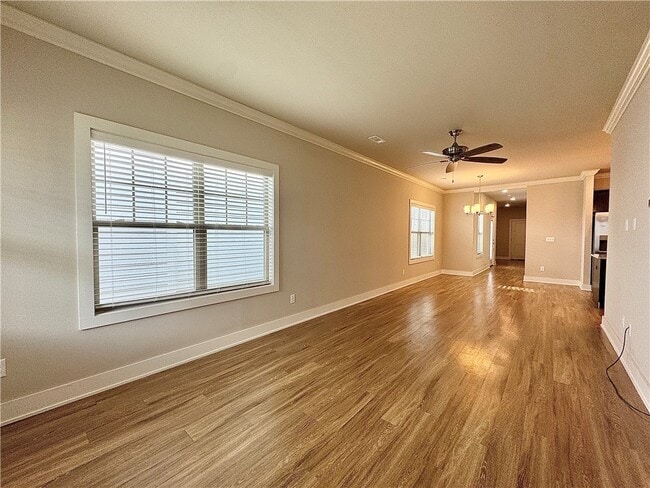 Photo - 707 NE Hts Ln