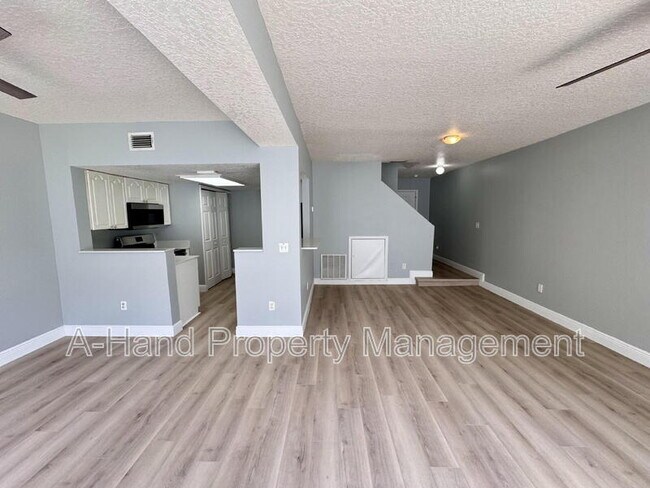 Building Photo - 2623 Fan Palm Dr Unit A Rental