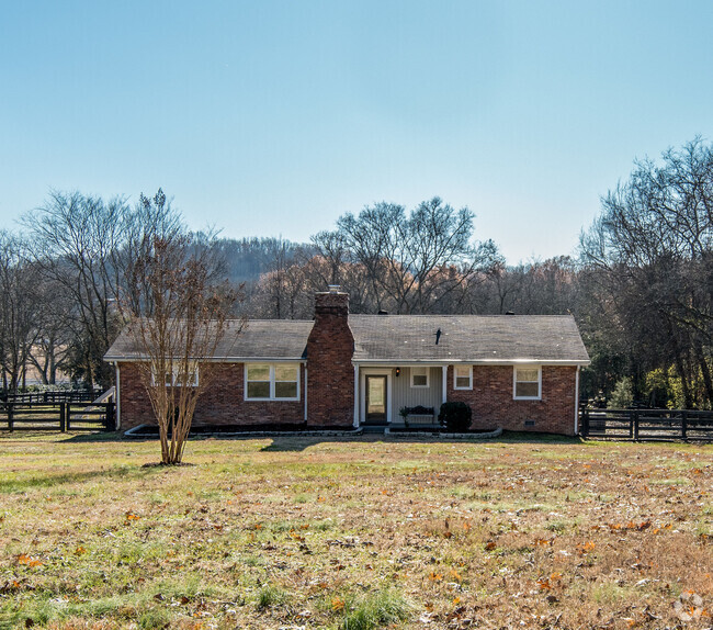 Building Photo - 6398 Temple Rd Rental