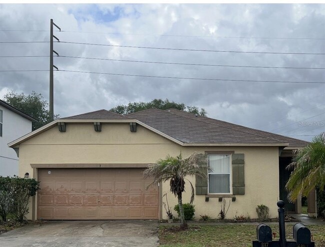 Building Photo - 217 Sand Ridge Dr