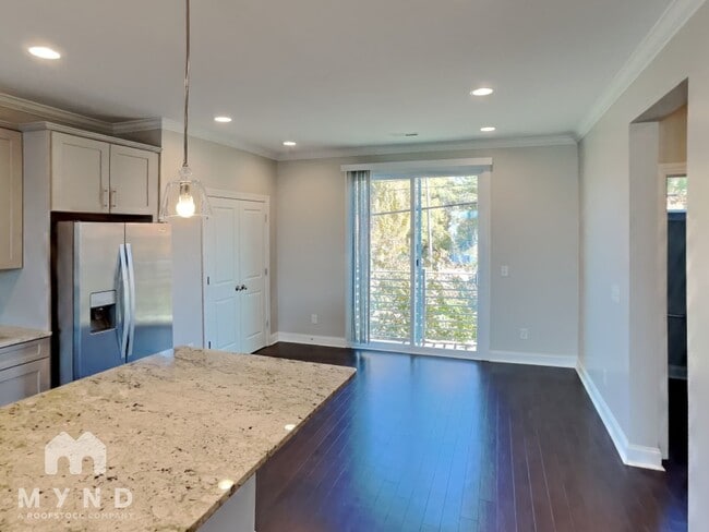 Photo - 2547 Statesville Ave