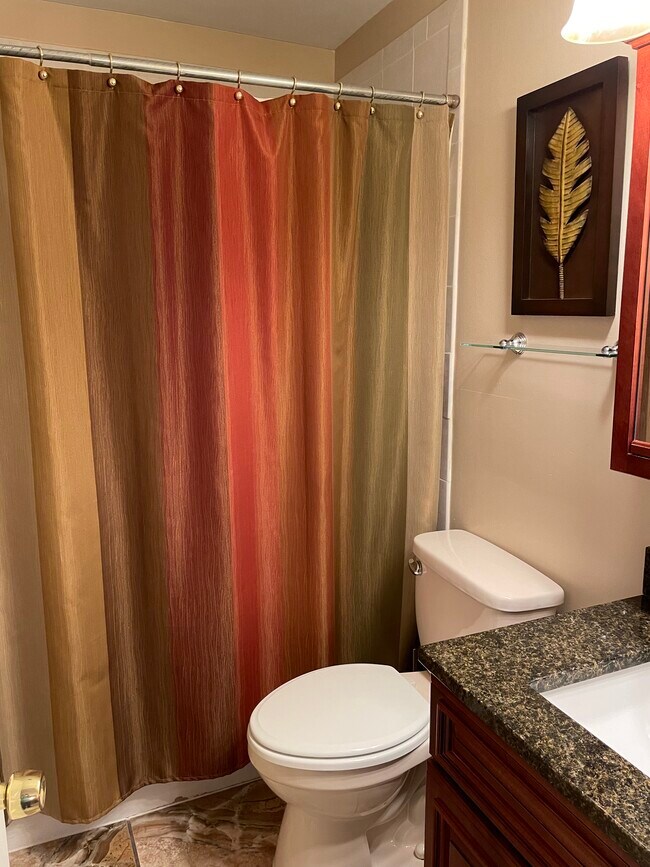 Photo - 1227 James St