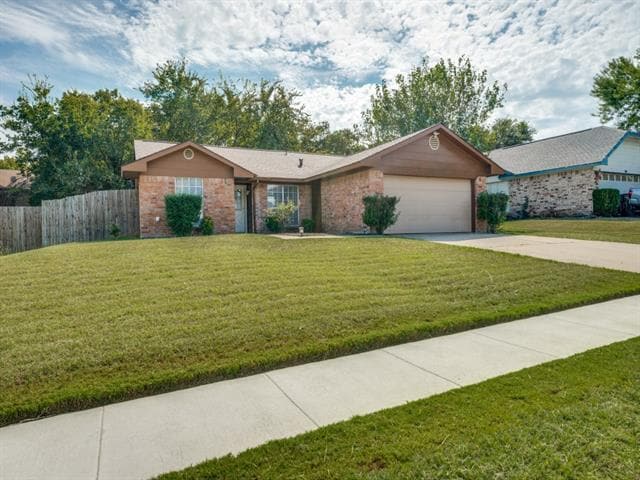 Photo - 1404 Legget St