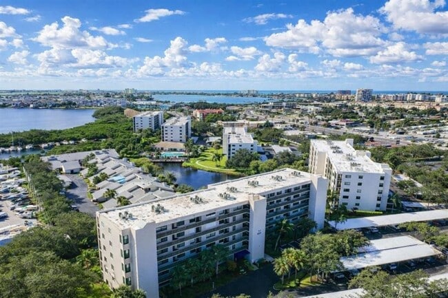 Photo - 1316 Pasadena Ave S Unit 407