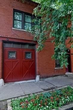 Building Photo - 1357 N Wolcott Ave Unit 2 Rental