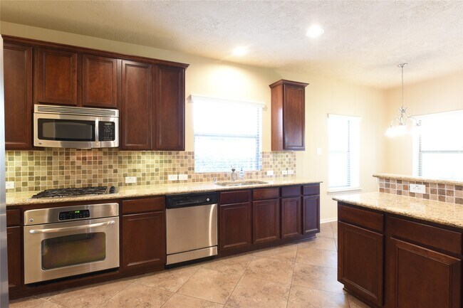 118 E Lasting Spring Cir