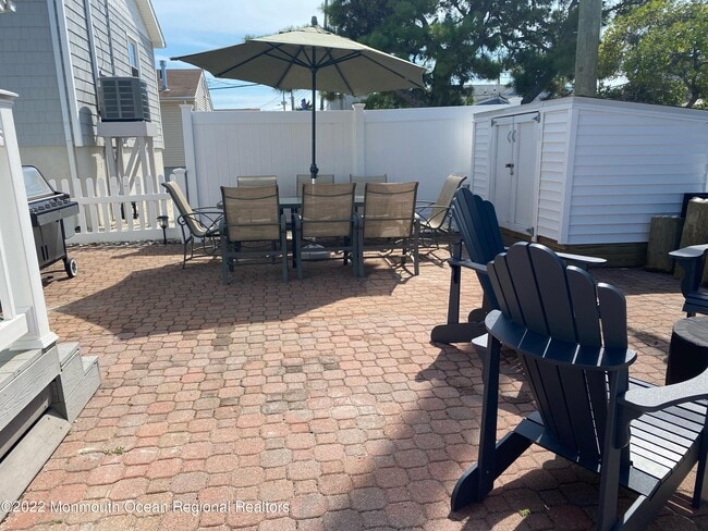 Photo - 103 W Dune Way