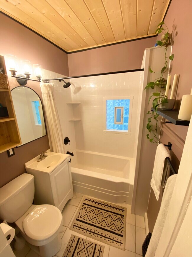 Photo - 2825 N Booth St Unit Lower
