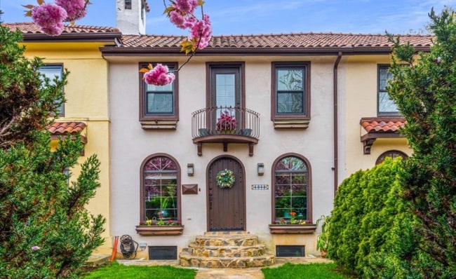 Building Photo - 68-48 Fleet St