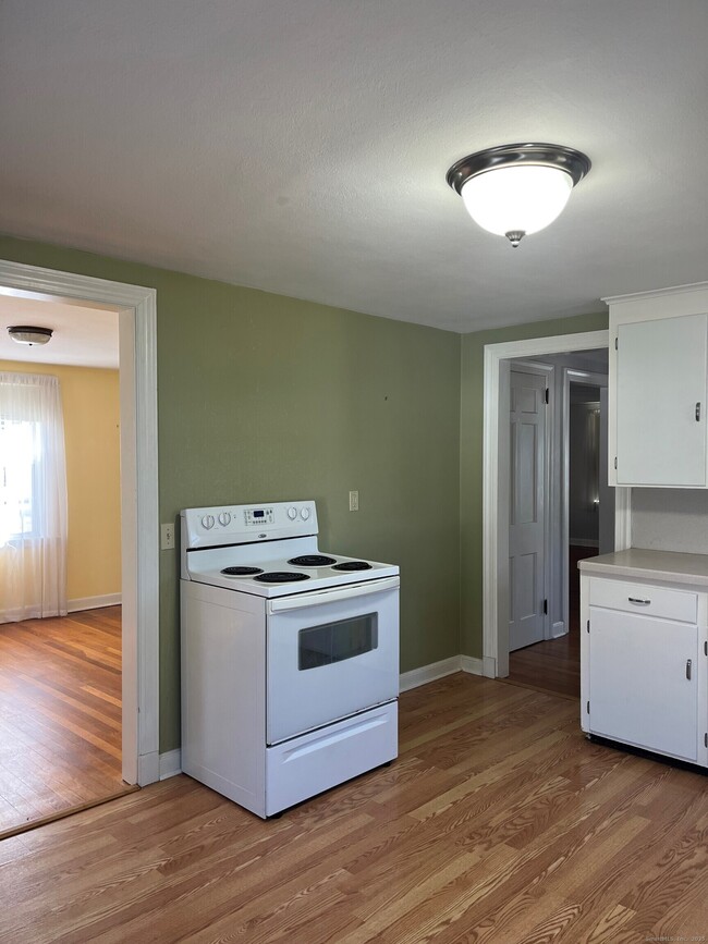 Photo - 383 Wells Rd