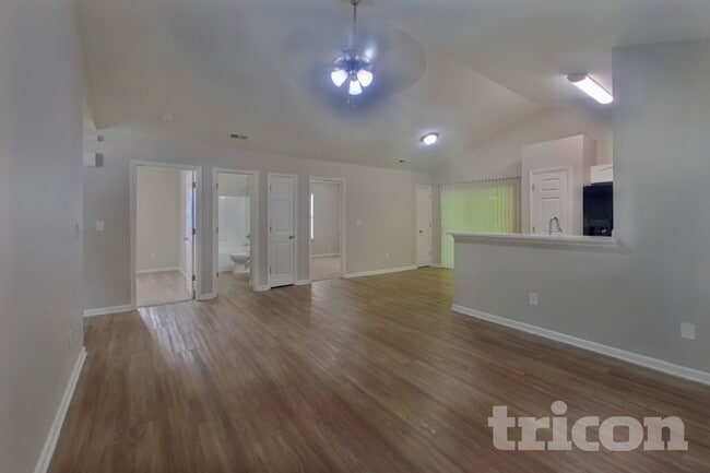 Photo - 1347 Braveheart Ln