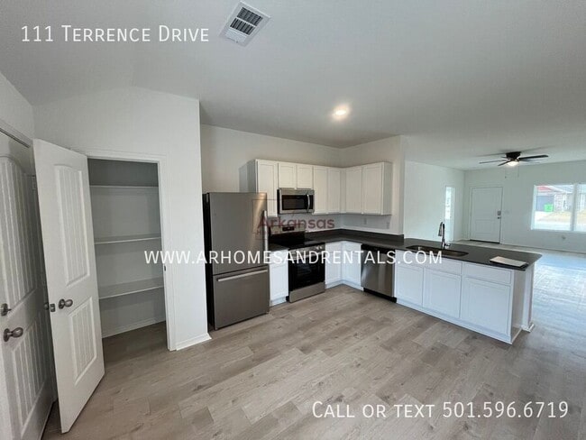 Photo - 111 Terrence Dr