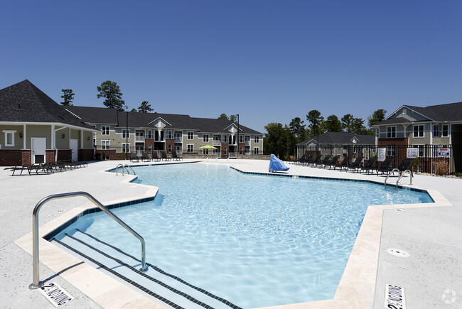 Salt water pool - Palisades at Legacy Oaks Apartments