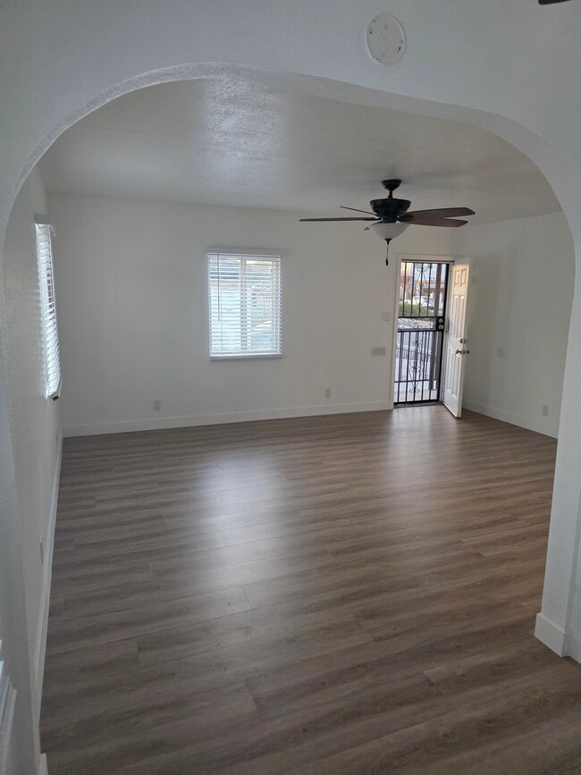 Photo - 2136 Del Amo Blvd Unidad 2136 Del Amo Blvd.