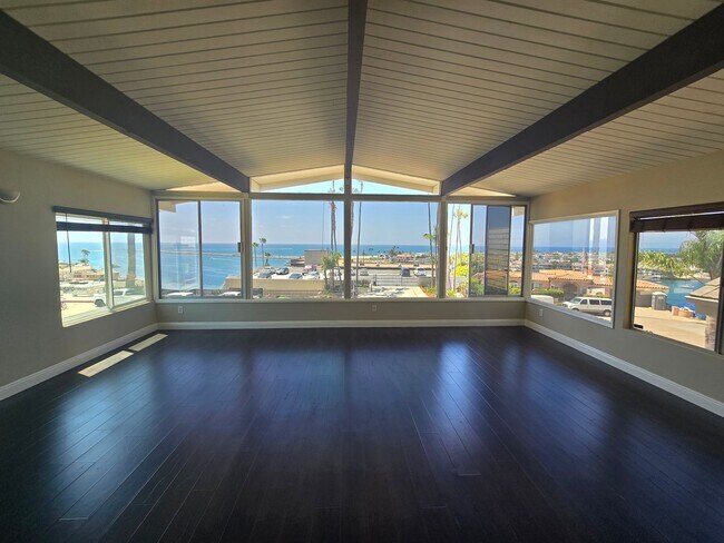 Photo - Ocean2512 Unit A