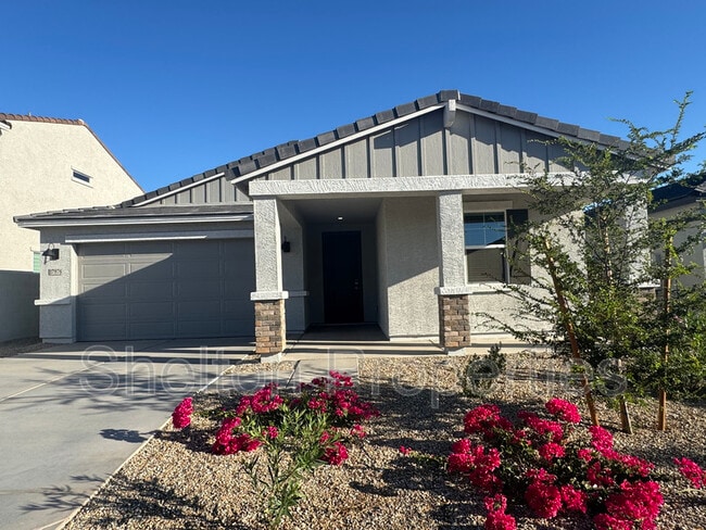 Building Photo - 17978 W Camino De Oro