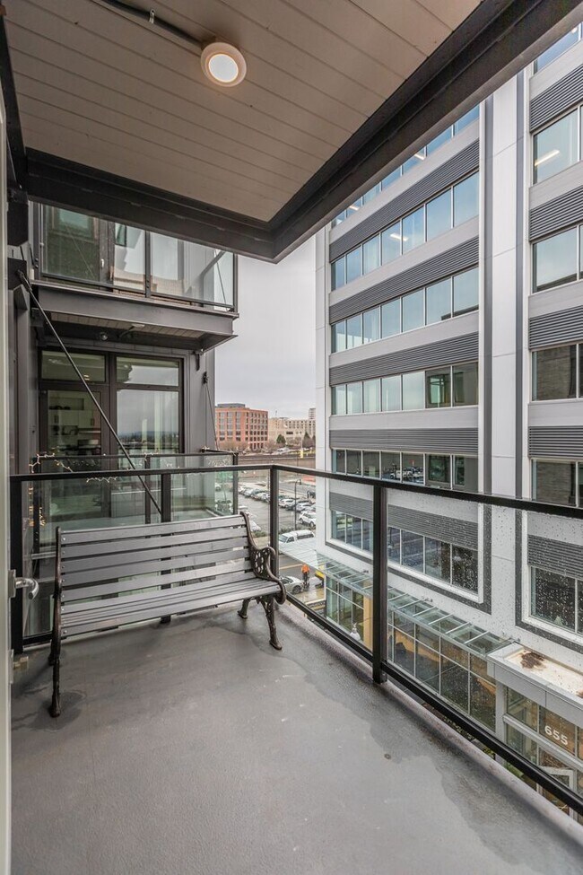 Photo - Rediviva at the Vancouver Waterfront!