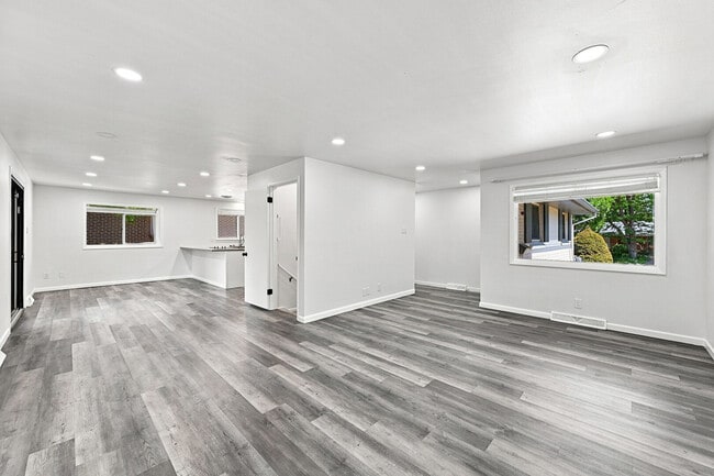 345 Agate St